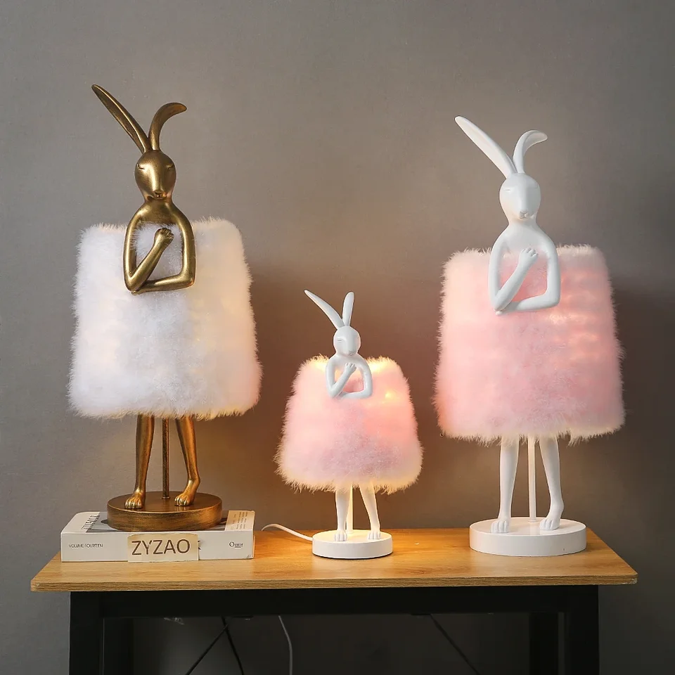 Nordické ružové ružové perie králičie stolová lampa roztomilá živica vedľa stolovej lampy pre dievča