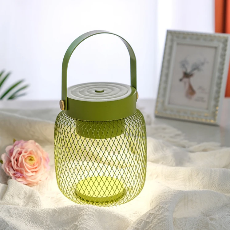 Nordický kovový vreckový prenosný prenosný kreatívny atmosféra nočné svetlo dekoratívne stolové lampa na plochu špičková ozdoba