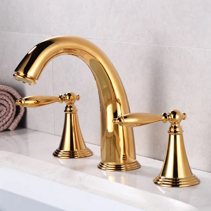 Nordický štýl povodie Faucet 3 dierky Kúpeľňové umývadlo Faucet paluba namontovaná na studenú horúcu historickú mixér