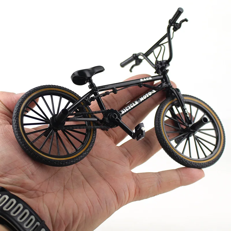 NOVINKA 1: 8 Zliatinový bicykel model Diecast Metal Finger Mountain Biking Racing Toy Bend Road Collection Collection Collection Gift pre deti