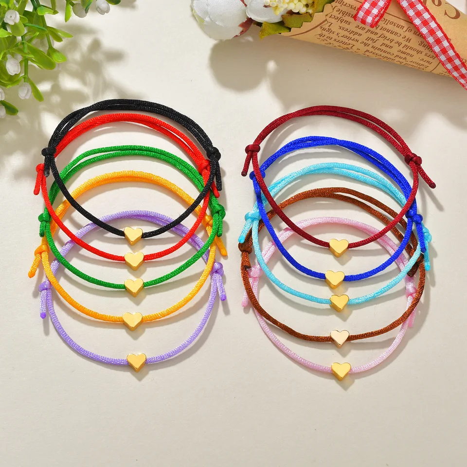 Nová jednoduchá zmes ručne vyrobená ručne vyrábaná červená modrá elastrické lano srdce náramky pre ženy Men trendy nastaviteľná minimalistická šnúra náramok