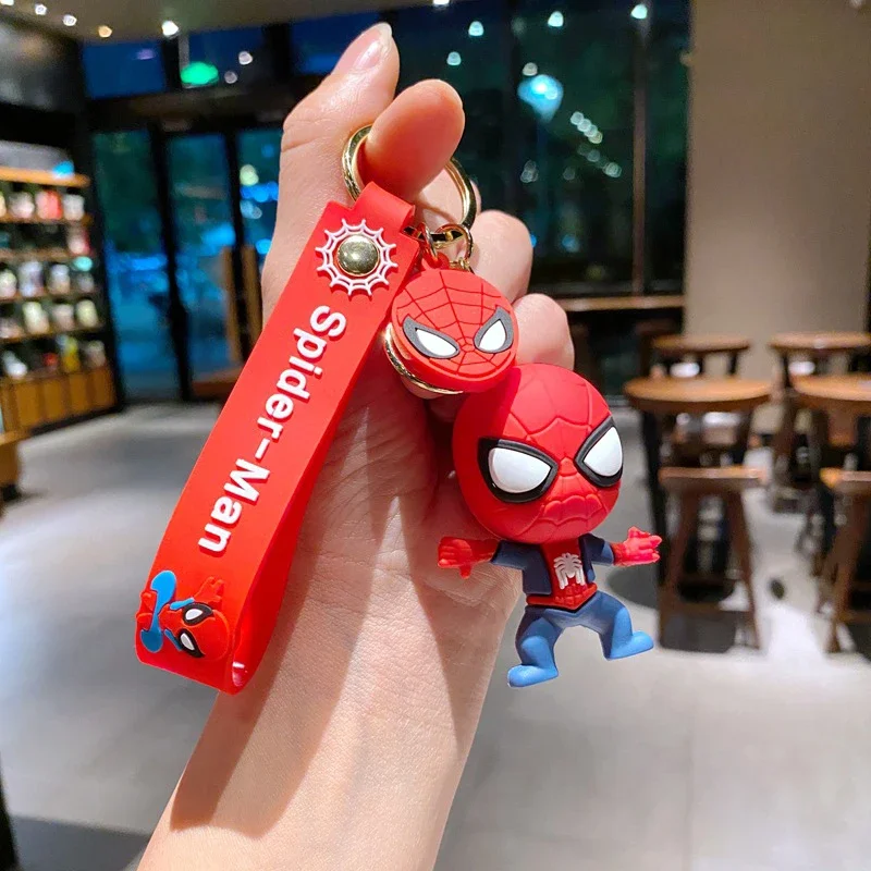 Nová kreatívna klasika Marvel superhrdina Spider-Man Car Charm Bag Keychain pár prívesok darček