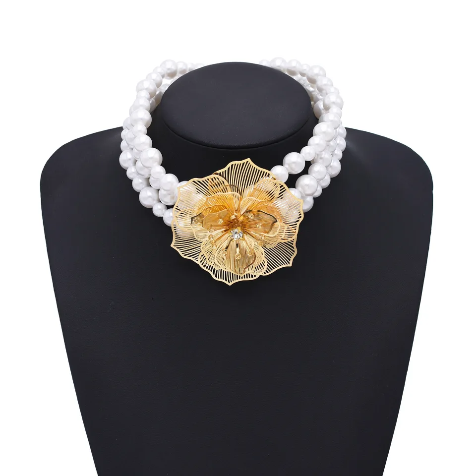 Nová móda 3D zliatiny Hollow Big Flower Simulation Pearl Choker náhrdelník pre dámske svadobné banketové dekorácie šperky