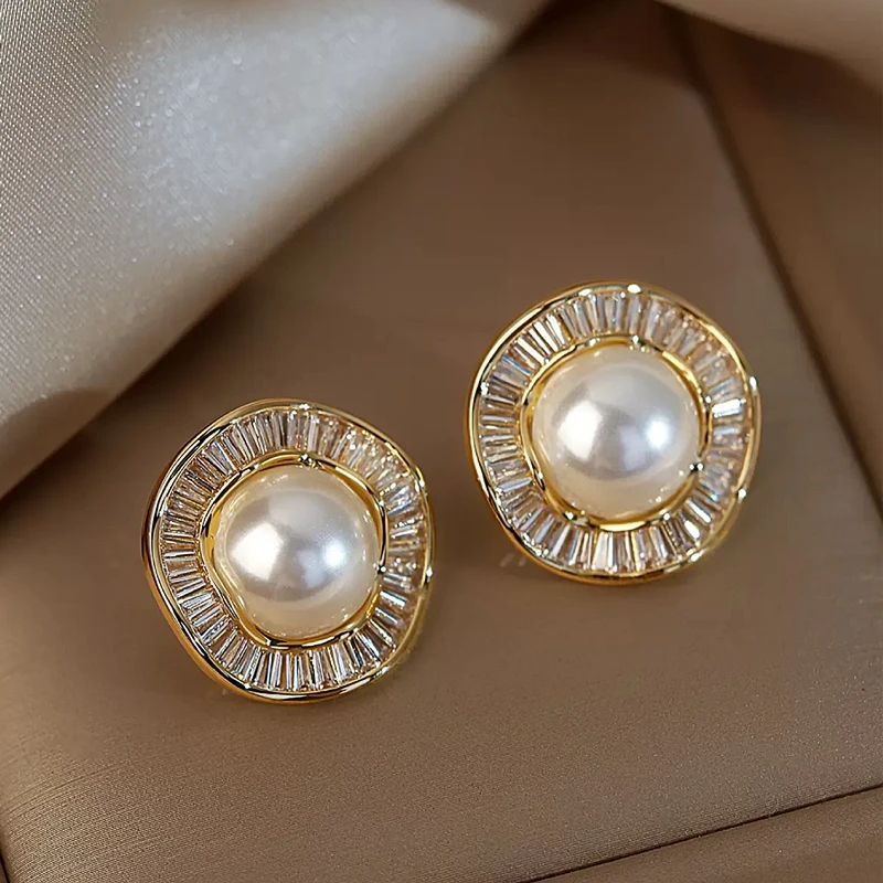 Nová módna imitácia Pearl Stud náušnice pre ženy módne nepravidelné okrúhle zirkónia krištáľové náušnice ženské svadobné šperky darček