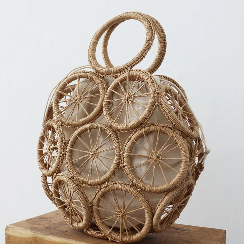 Nová plážová taška Ins Straw Woven Taška ručne tkaná dizajn slamy s dizajnom tkanina veľká kapacita ručne vyrábaná ručná tkaná kabelka