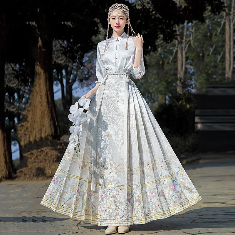 Nová sukňa Hanfu Horse Face Women Dámsky 2024 Spring Summe Weaving Weaving Modrá biela skladaná sukňa Žena čínske sukne Hanfu