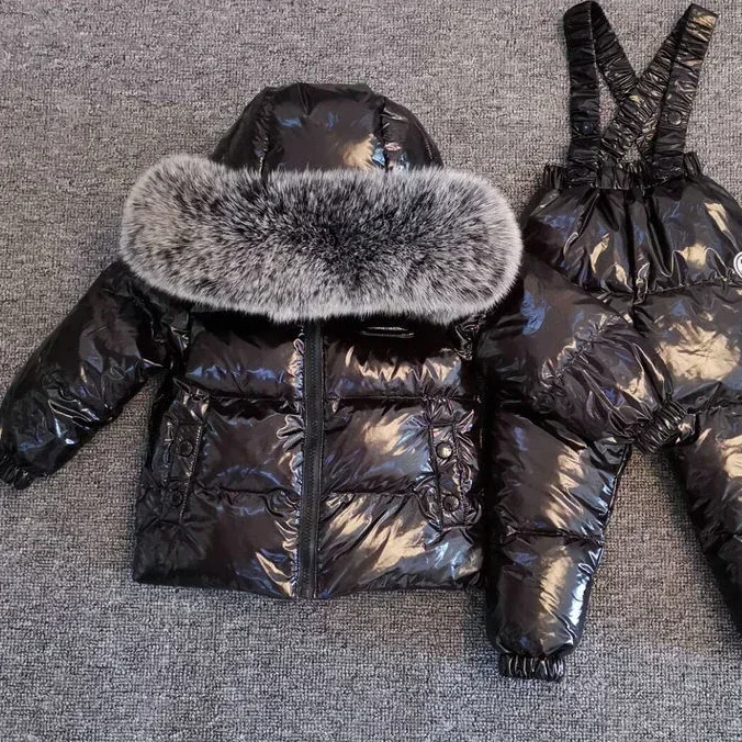 Nová zima 2023 Detské butikové odevy 2 kusy Sady dolu saklákničky Big Fur s kožušinami Warm Soft Unisex Ski Suit Suit