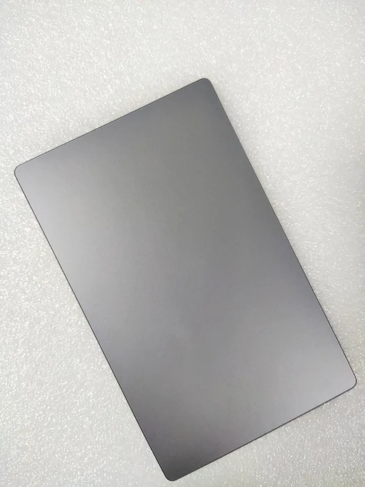 Nové a originálne MacBook Pro sietnicu 13.3 