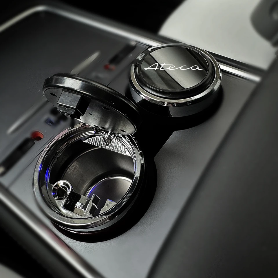Nové auto Ashtray Čierne zrkadlo auto PushTray Push Typ pre automatické diely Ateca