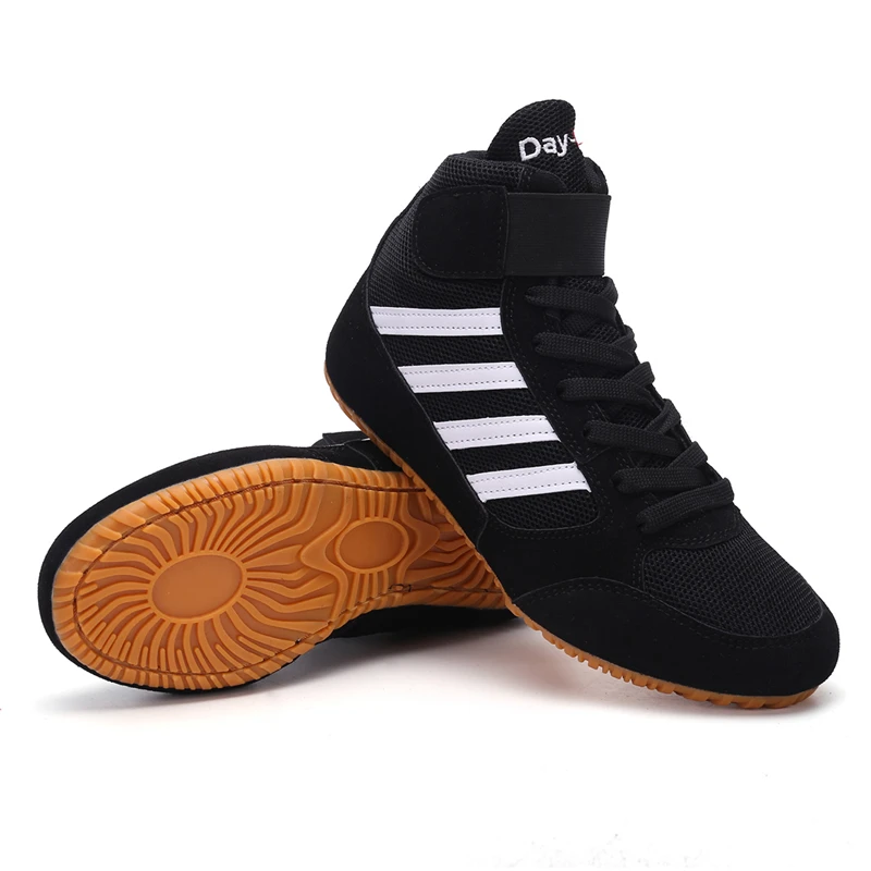 Nové boxerské topánky priedušné oblečenie odolné v oblasti oblečenia Wrestling topánky Fighting Sneakers Gym Training obuv
