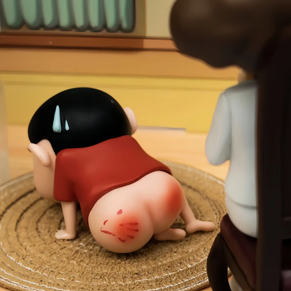 Nové Cutey Crayon Shin-Chan vyprané zadok, ktoré sa zbierajú auto, obľubuje stresovú hru s figurínovými plošnými ozdobami Darčeky