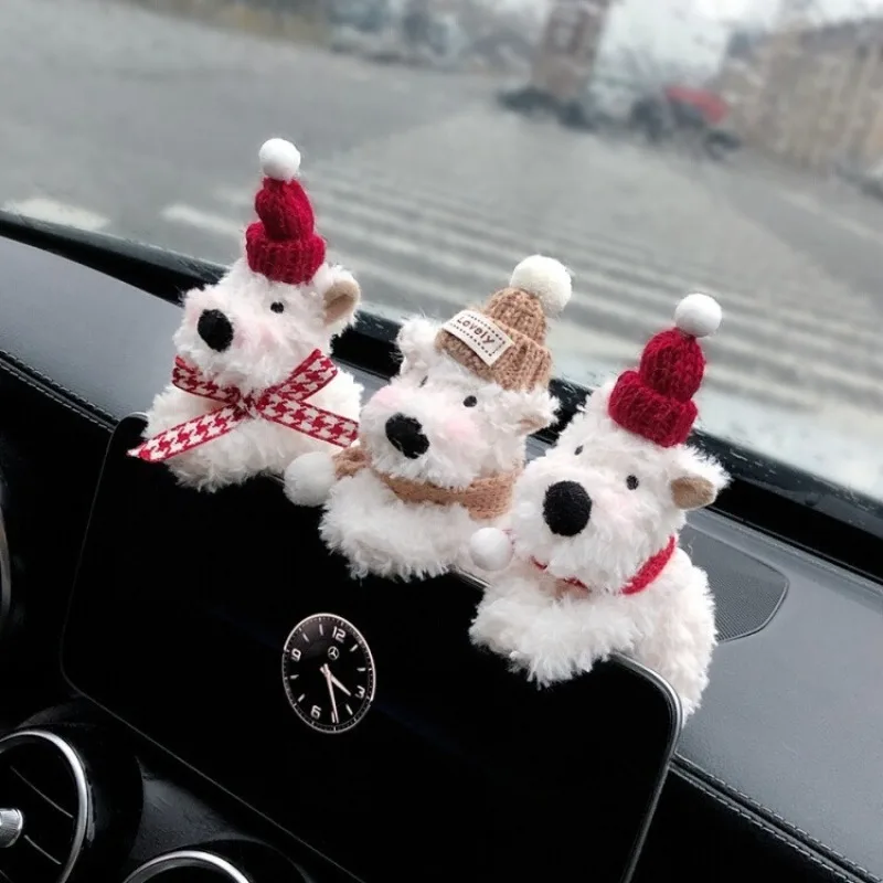 Nové dekorácie so spínačom so stieračom automobilov, dekorácie Plush Plush Doll Clutch, DOPRAVNÉ DOPRAVENÉ DOPRAVO
