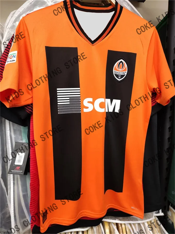 Nové detské Tees Sakda Domov Fan verzia Jersey pre deti Dospelý letný športový futbalový tréning Tričko voľné oblečenie mikiny 22-23