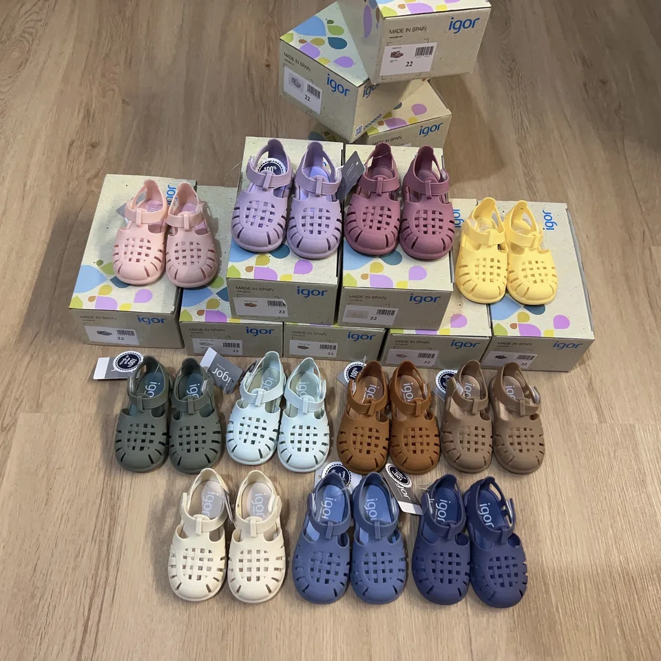 Nové dievča Brazília Summer Jelly topánky Malé dieťa batoľa módne klasické mäkké jediné rómske sandále Kids Anti-Slip Beach Shoes So136