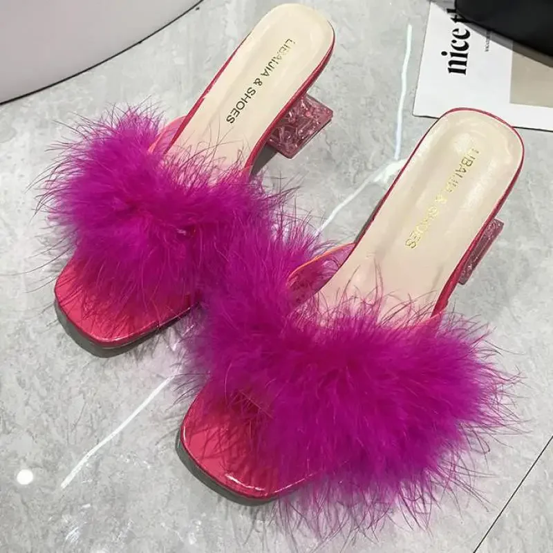 Nové letné nadýchané peep špičky sexy vysoké podpätky Dámske topánky Fur Feather Lady Slip na 2022 Ytmtloy Indoor House Plippers