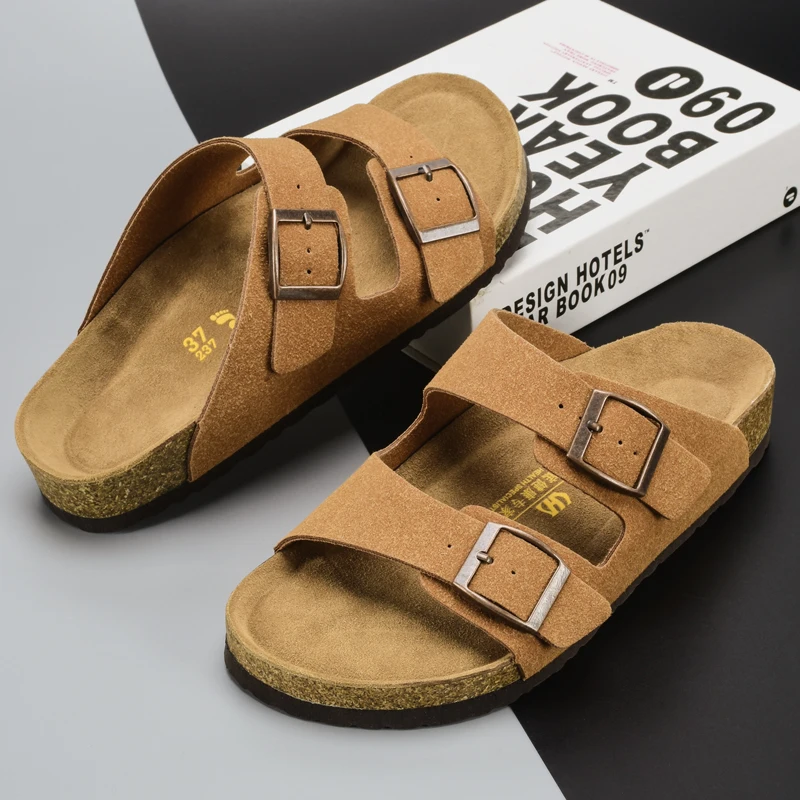 Nové letné papuče módne trendy Pánske sandále Originálne luxusné kože dámske príležitostné topánky Outdoor sandále pre mužov plážové topánky