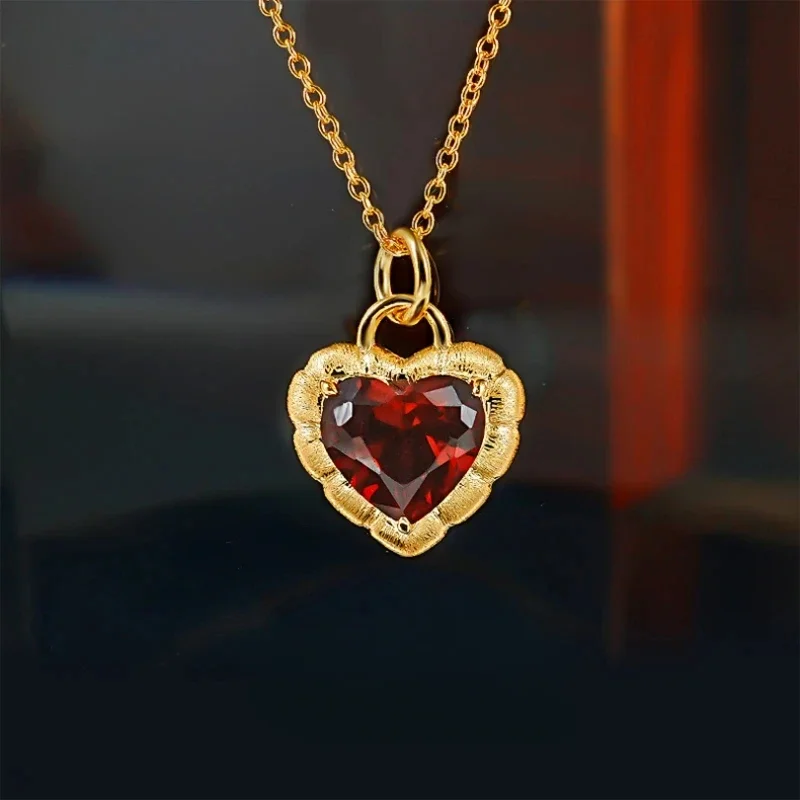 Nové plemeno Pigeon Blood Ruby Love Pendant 925