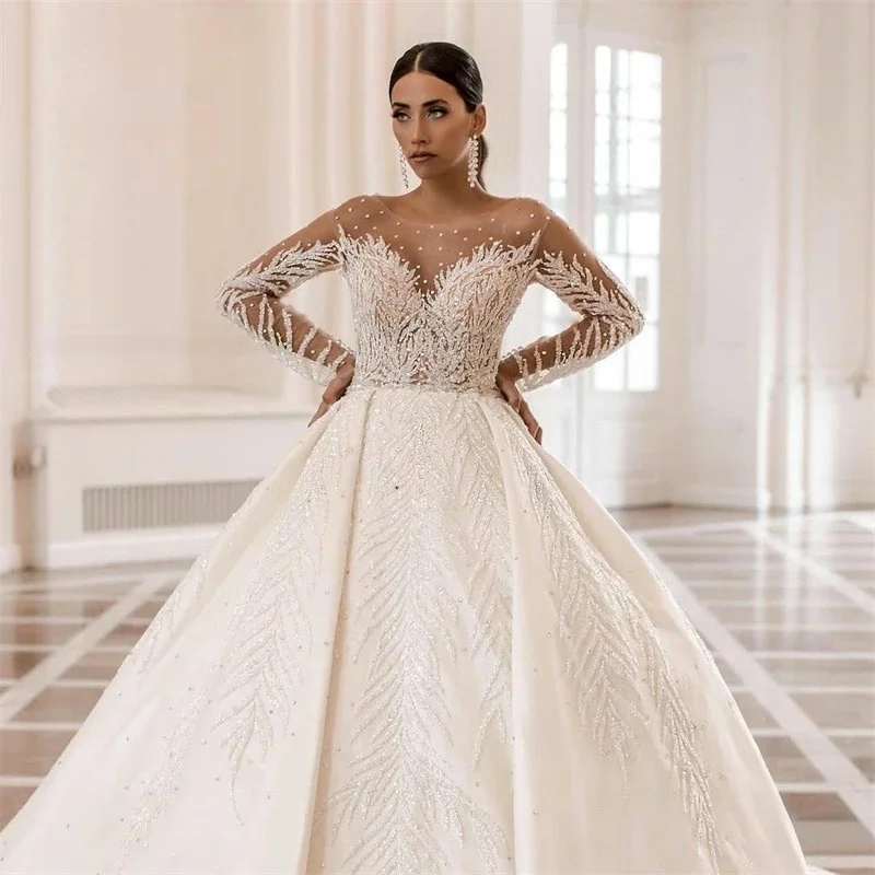 Nové prispôsobené svadobné šaty s dlhým rukávom 2025 miláčik korálkový korálkový backless A-line Dámske šaty nevesty plus veľkosť Vestido de noiva