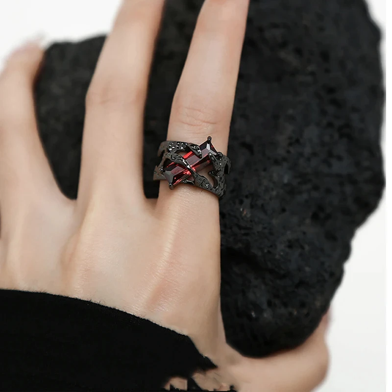 Nové punkové čierne tŕne prstene Red Sharestones Hollow Out Open Ring pár prsteň prsteň Ženy Men šperky darček