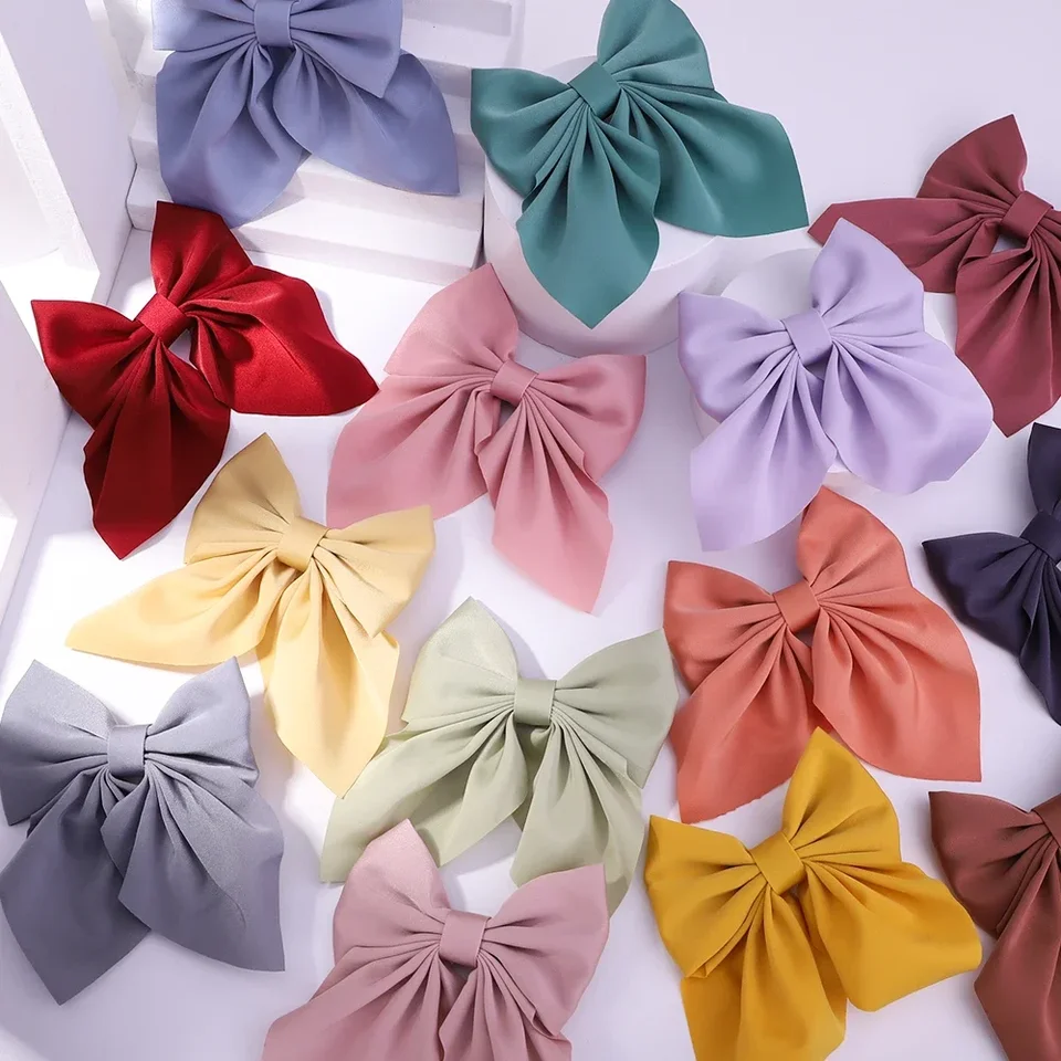 Nové sladké luky vlásenky Mastné farebné klipy Bowknot Klipy pre dievčatá pre dievčatá saténové motýľ Barrettes Duckbill Clip Detské vlasové doplnky