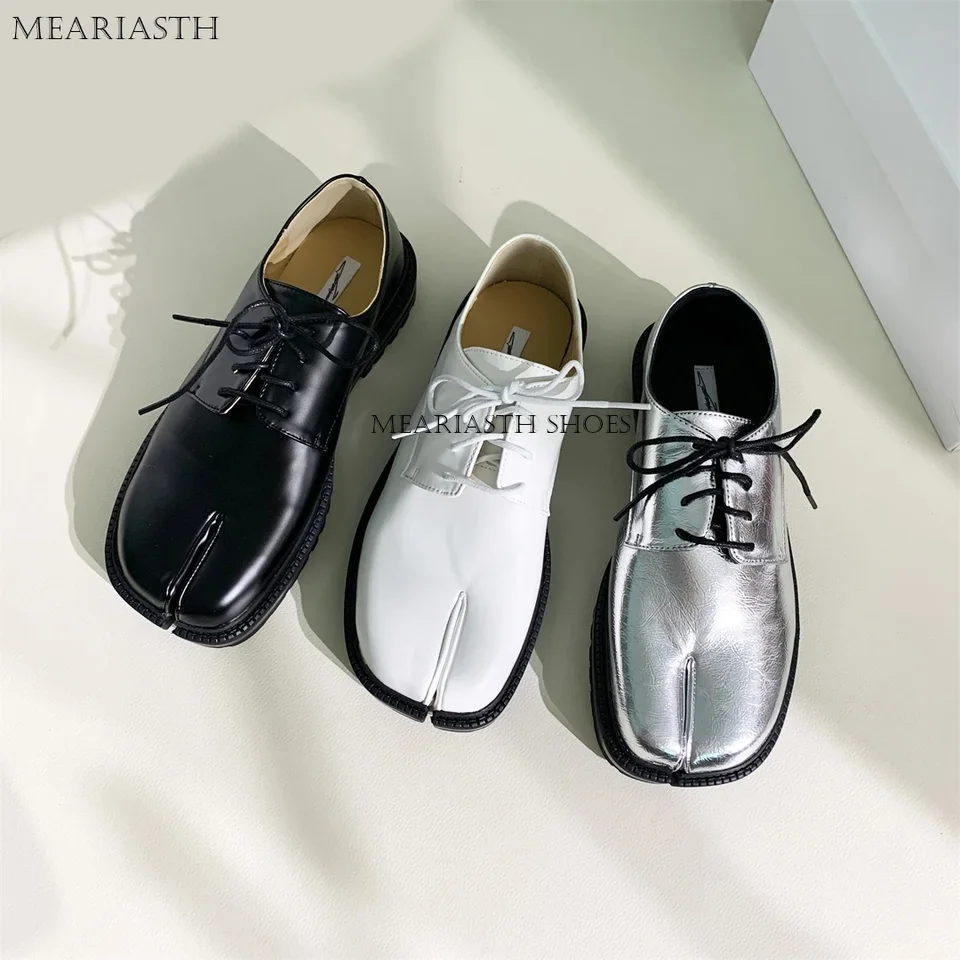 Nové split Toe Flats Dámske slip-on ležasné topánky Dámske móda Mary Janes tabi topánky ošípané kopyto topánky Žena Loafery chaussure femme