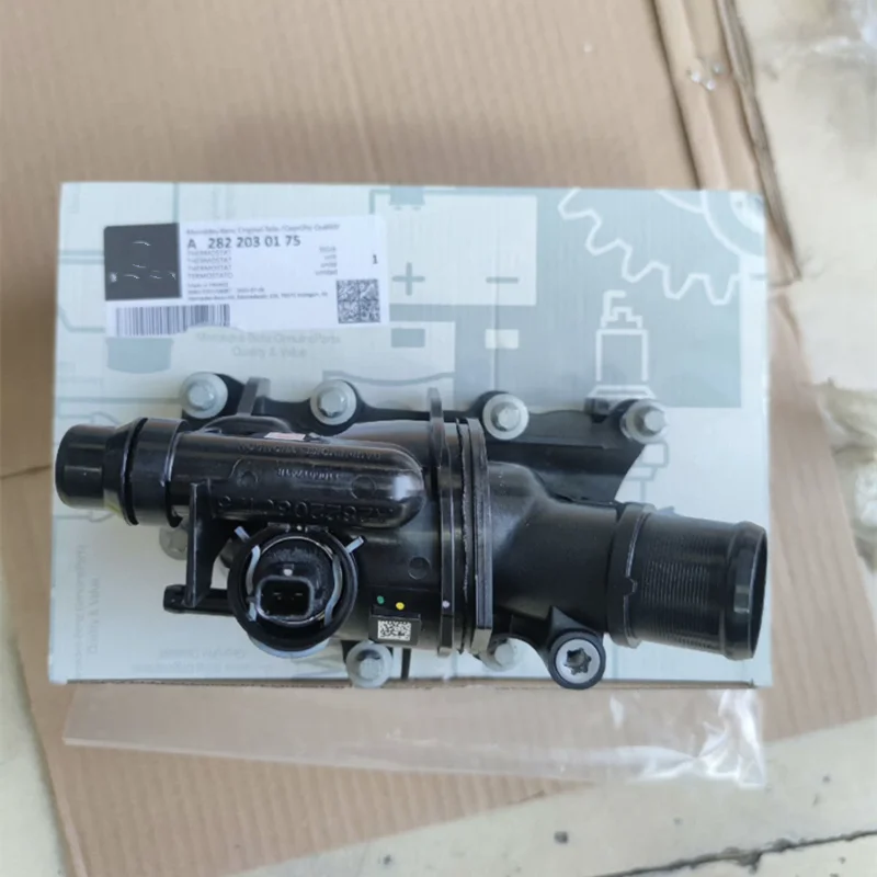 Nové termostatské puzdro pre Mercedes-Benz A180 CLA200 GLA GLB180 GLB250 OEM A2822030175 2822030175