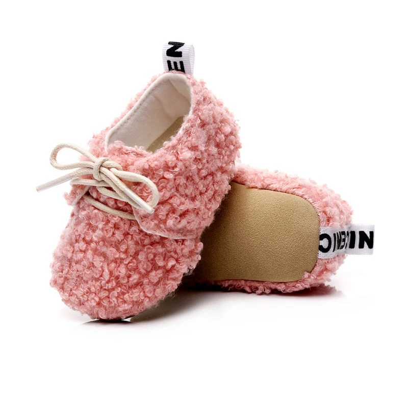 Nové zimné deti krátke topánky Baby Plus Velvet Soft Sole Lace-Up Cotton Shoes Bath Shoes 0-24m