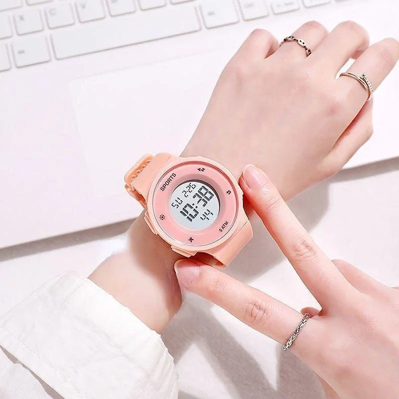 Nové športové svetelné elektronické hodinky vedené mužom Ženy Multifunkčné digitálne Wirstwatches Hodiny Študenti Darčekové hodinky Reloj Mujer