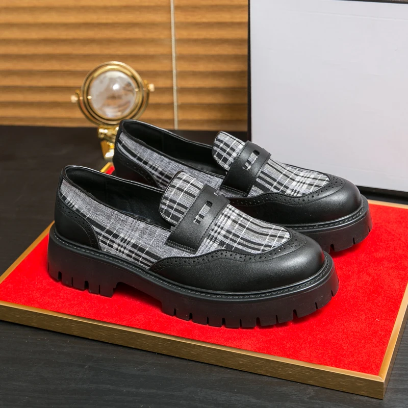 Noví muži Business laafers Black Sold Solled Wear Outisant kožené topánky Európsky štýl One Step Fashion Dress Shoes Veľkosť 38-46