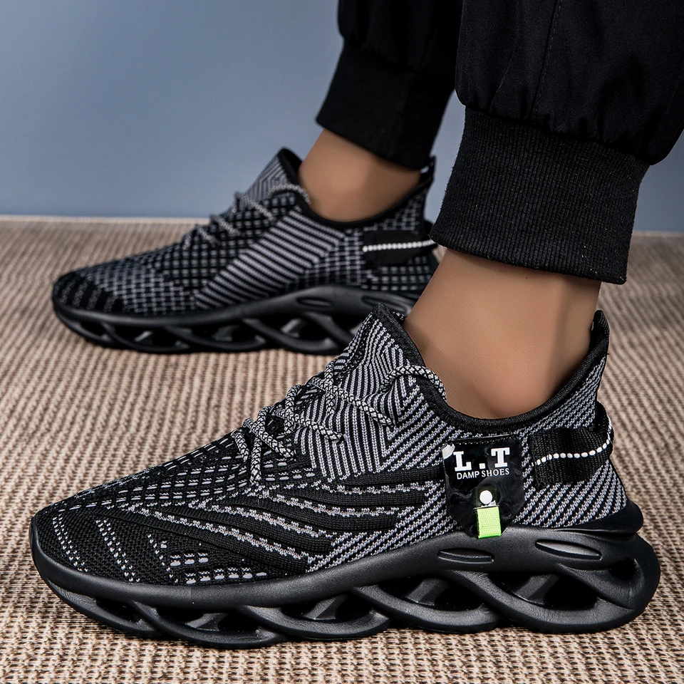 Noví muži Príležitostné športové topánky priedušné ľahké tenisky vonkajšie sieťové čierne bežecké topánky atletické jogging Tenis Walking topánky