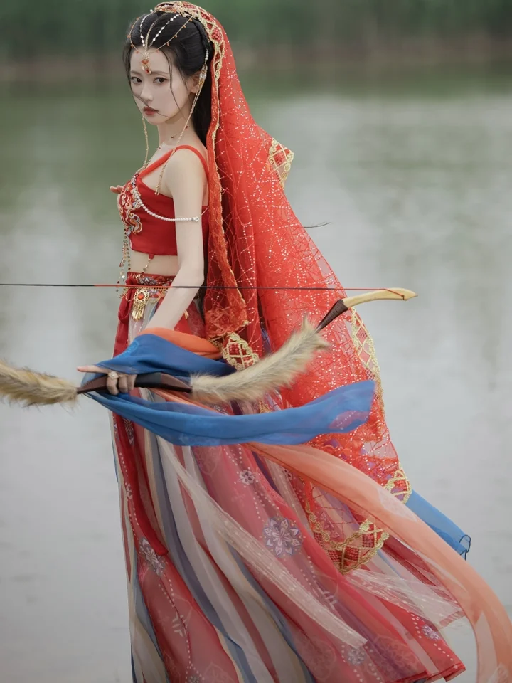 Nový hanfu exotický dunhuang Wind Flying Flying Western Región princezná retro tradičné kostýmy rozprávkové tanečné šaty set