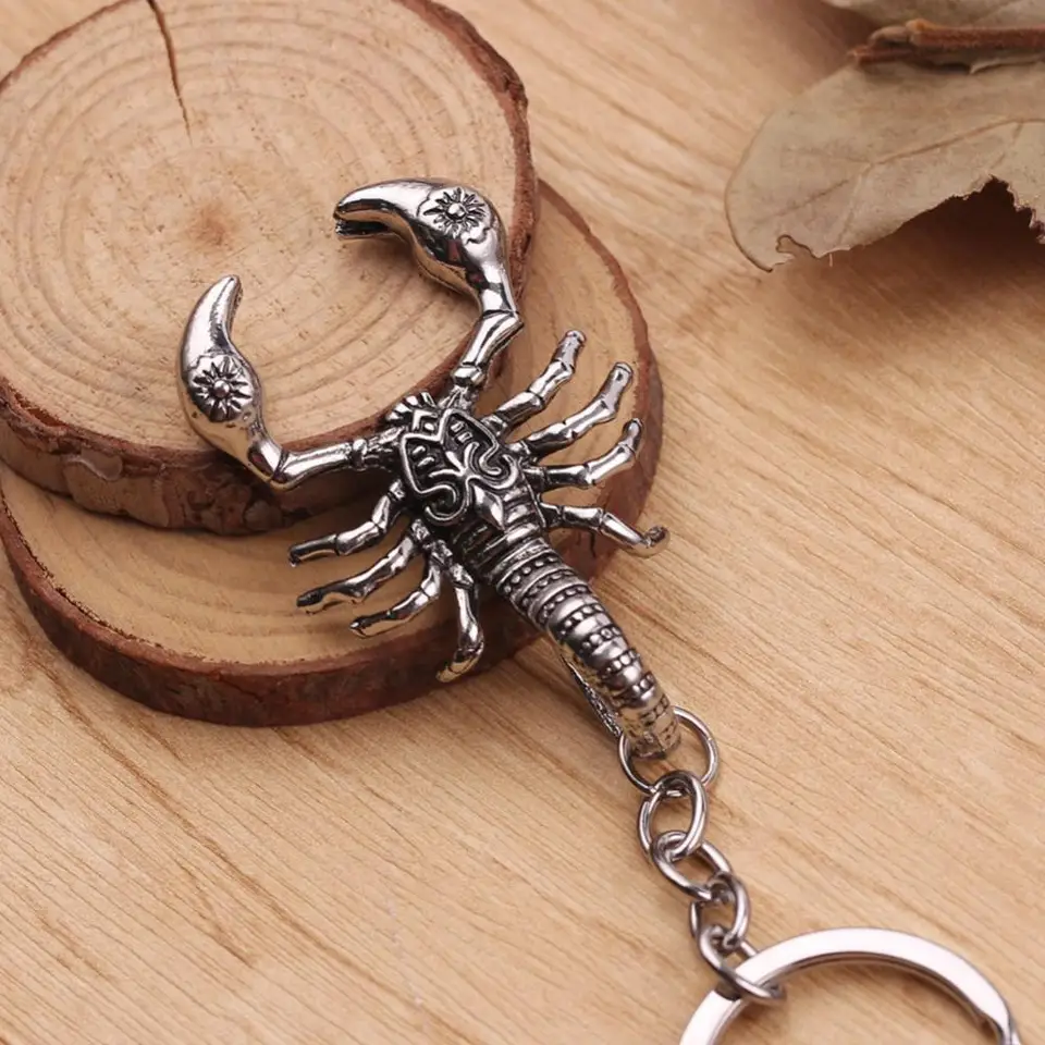 Nový módny kreatívny retro retro Scorpion King Shat Keychain Osobnosť Punk zvierat
