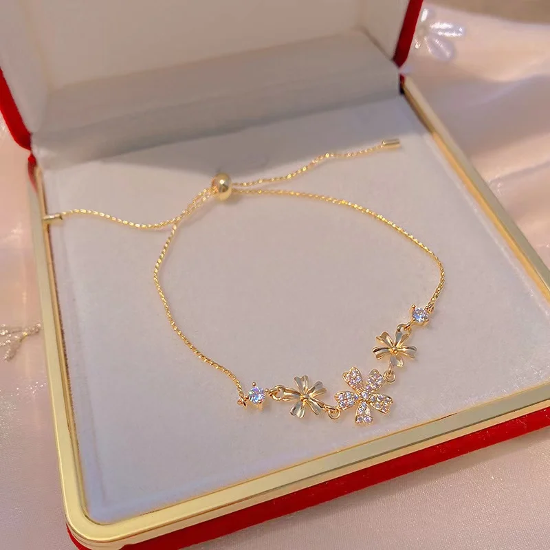 Nový módny trend jedinečný dizajn Elegantné vynikajúce svetlo luxusné zirkónový okvetný náramok ženský šperk Party prémiový darček