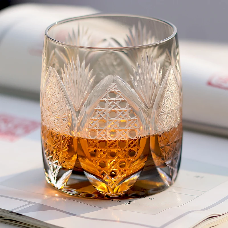 Nový príchod Edo Kiriko Fashioned Whisky okuliare 360 ​​ml Amber Grey s darčekov