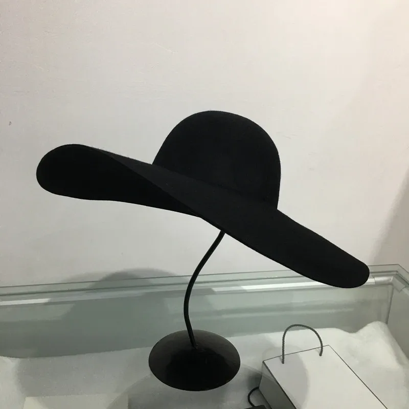 Nový retro štýl Veľký teplý široký okrajový vlna klobúk fedora klobúk čierny klobúk Bow Flat Floppy Zimný klobúk pre ženy večierok Svadobný klobúk