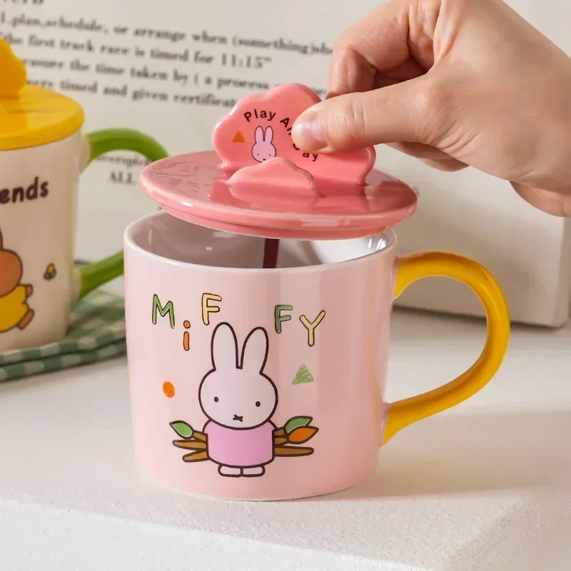 Nový vzor Miffy Cartoon s šálkou veka keramiky vodného pohára mobilný telefón Držiteľ kancelárie Kaviareň Kavia