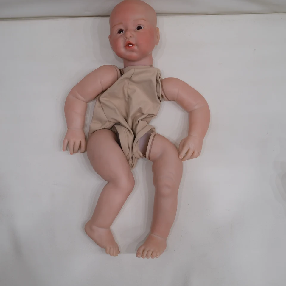 NPK CLEARANCE PREDAJ 28inch Maľovaná súprava Suzanne Larelike DIY Hračky už maľované diely Dolls Cute Birthday Vianočné darčeky
