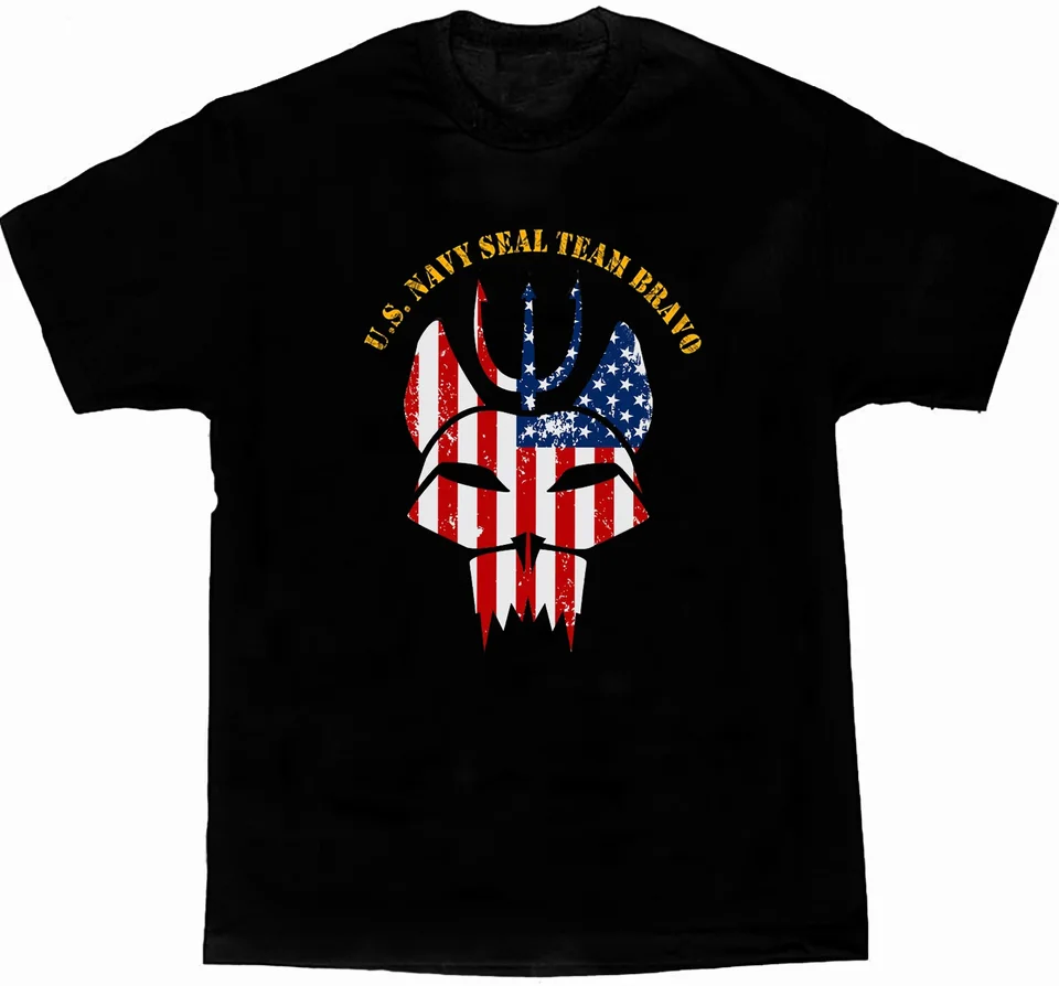 Námorné tímové tímové hviezdy a pruhy vlajky Bravo Team Logo Tričko. Prémiové bavlnené krátke rukávy O-Neck Tirk Nové S-3xl