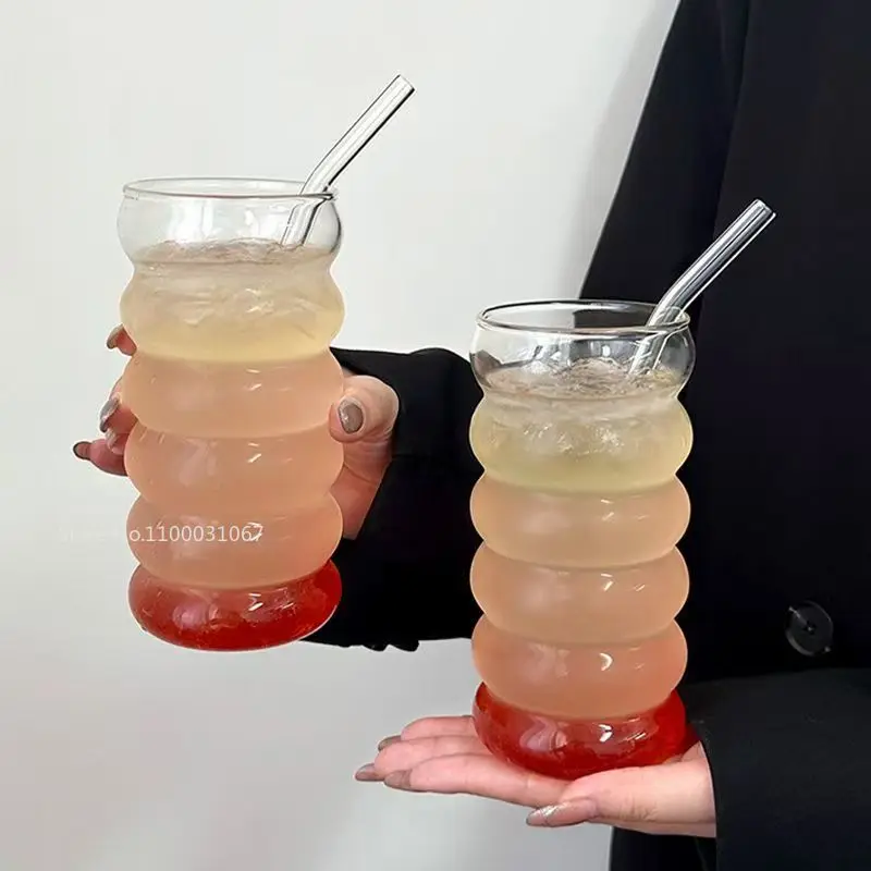 Nápojové okuliare Wave Tvar Vintage sklenené šálky Zvlnené závity studený nápoj šálka kávy pre mliečnu šťavu šampanský koktail