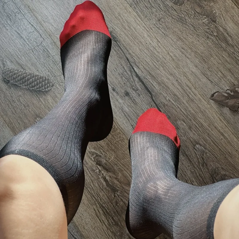 Obchodné ponožky pánske červené červené špičky Sexy kožené topánky Stredné ponožky Ultra tenké priedušné nylonové pančuchy