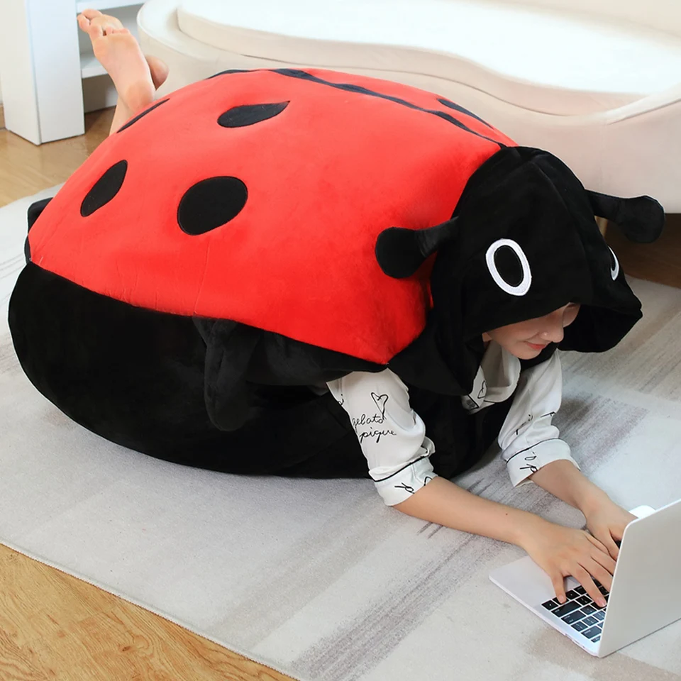 Obrovský kreatívny chrobák plyšový vankúš Obrovská veľkosť ladybug oblečenie cosplay hmyz hračky hračky plnené mäkké veľké vankúše deti vianočné darčeky