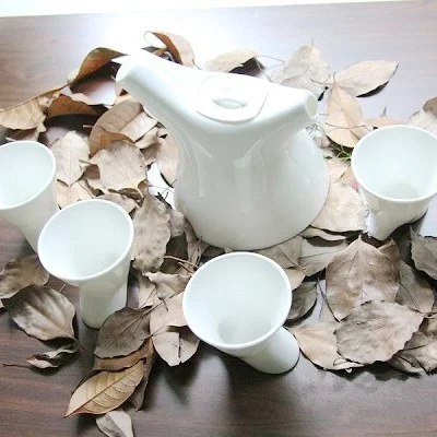 Obyčajná biela kosť Čína vintage čajový šálka, kreatívny stromový návrh, päťdielna súprava, porcelánová kaviaca šálka, čajový obrad