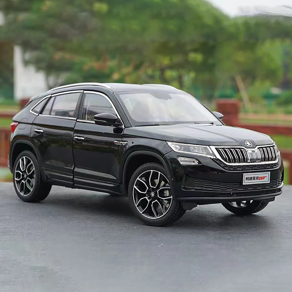 Original Die-Cast 1:18 Stupnica Skooda Kodiaq GT Simulácia zliatiny zliatiny Model ventilátora Zbierka ventilátorov Zobraziť domácu dekoráciu kovové ozdoby