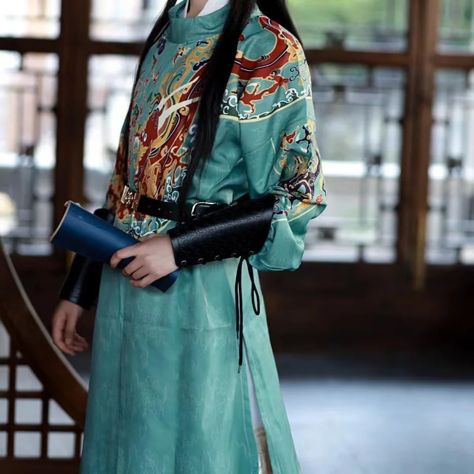 Originálne čínske hanfu muži Ženy Tang Dynasty Round Golier Tradičné odevy Rúcho šermiar šermiar Hanfu Dress Dragon