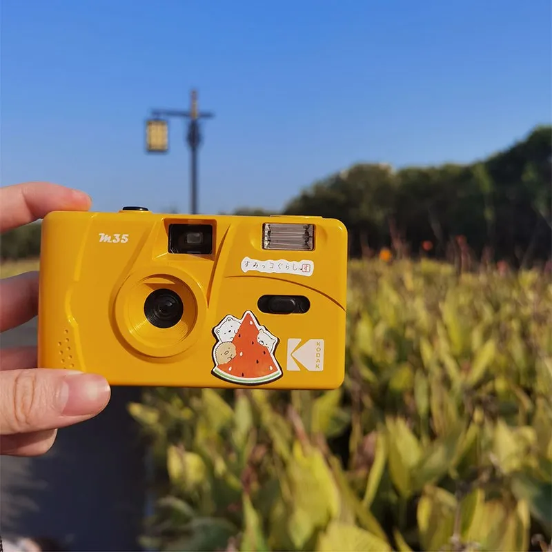 Originálny filmový film Kodak M35 Retro fotoaparát retro kamera Malé a roztomilé nedisponiteľné s funkciou Flash Rôzne k dispozícii farby