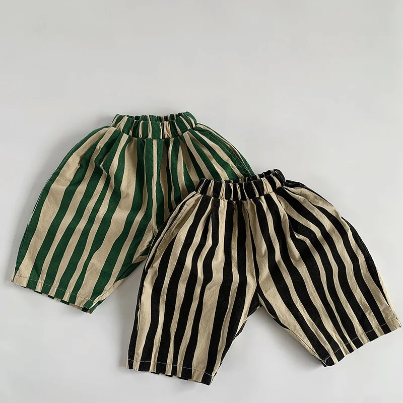 Osobnosť detského chlapca Nepravidelné pruhy lýtkové nohavice roztomilé dievčatko módne priedušné tenké bavlnené nohavice