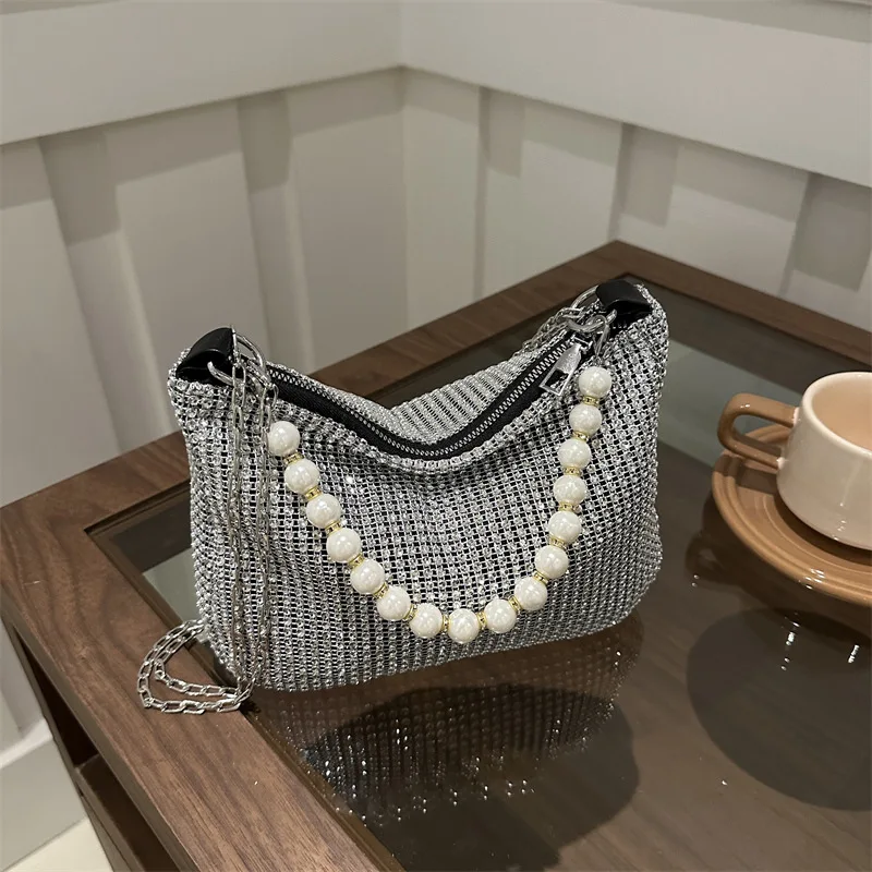 Pearl Full Ghinestone Chlesková kabelka móda lesklý zlatý večere večere taška na rameno taška na rameno elegantné strieborné dámske telefónne peniaze