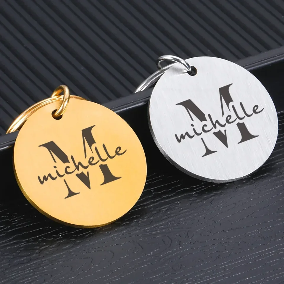 Personalizovaná z nehrdzavejúcej ocele Iniciály Kľúčové reťazce Vlastné Dátum Keychain šperky darček pre rodinný priateľ priateľ priateľka