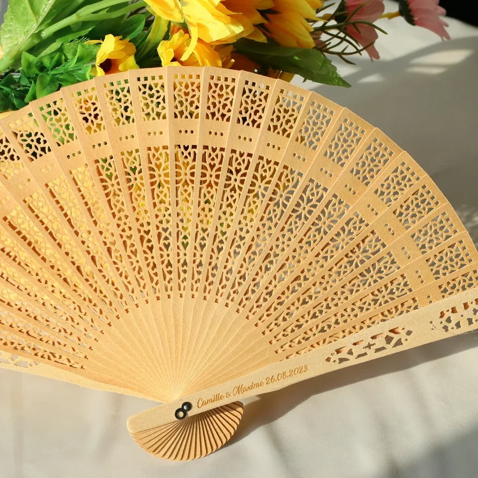Personalizovaní svadobní fanúšikovia, zložito vyrezávaní, svadobní fanúšikovia monogramov, špeciálnych fanúšikov podujatia, pláž a leto, vlastní svadobní fanúšikovia