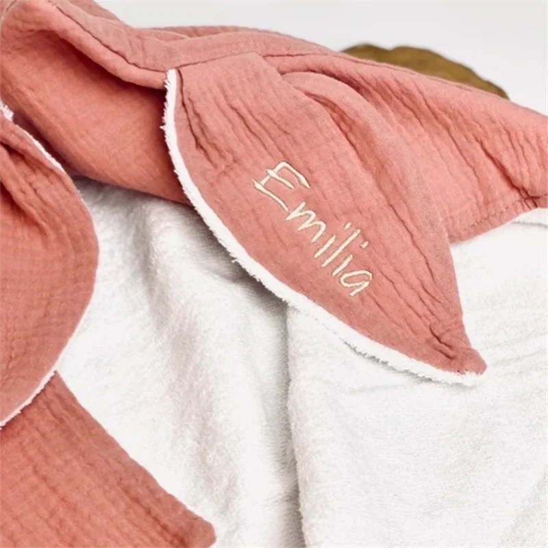 Personalizovaný detský uterák zajačika s kapucňou uterák Organická bavlna detská uterák 75x75 cm rodový neutrálny zajačik uší župan bábätko darček